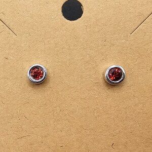 EUC Round 0.10ct Garnet Bezel Stud Earrings